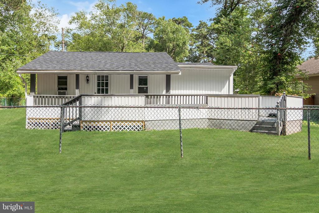 Primrose Ln, Browns Mills, NJ 08015