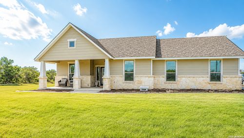 3137 County Road 5710, Devine, TX, 78016-4670 | Card Image
