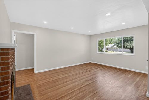 3221 Lerwick Road, Sacramento, CA, 95821 | Card Image
