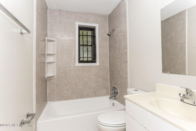6921 Magdelena Dr, House other with 3 bedrooms, 2 bathrooms and null parking in Jacksonville FL | Image 13