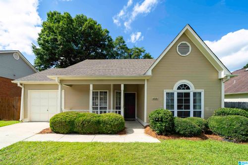 4026 Saddle Run Cir, Pelham, AL, 35124-2624 | Card Image