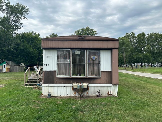 901 S 6 Th St, House other with 2 bedrooms, 1 bathrooms and null parking in West Terre Haute IN | Image 5