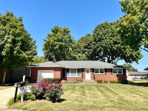 132 Saunders St, Dalzell, IL, 61320-9705 | Card Image