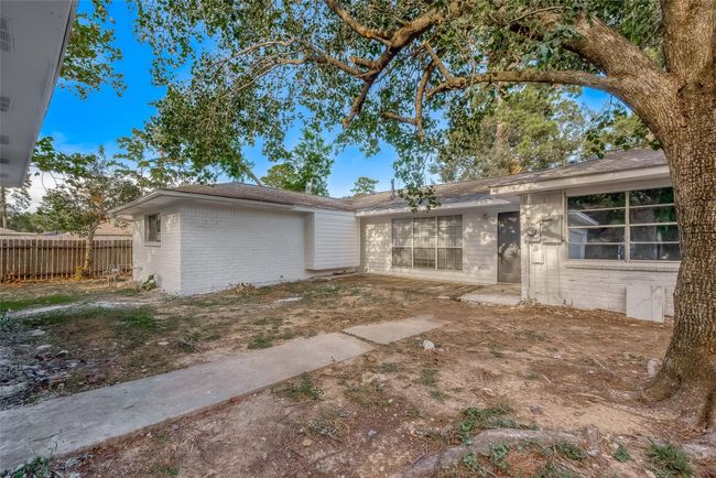 23131 Earlmist Dr, House other with 3 bedrooms, 2 bathrooms and 3 parking in Spring TX | Image 38