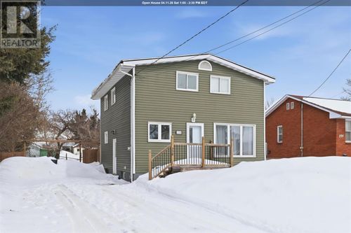 298 Hampton Rd, Sault Ste. Marie, ON, P6C2N7 | Card Image
