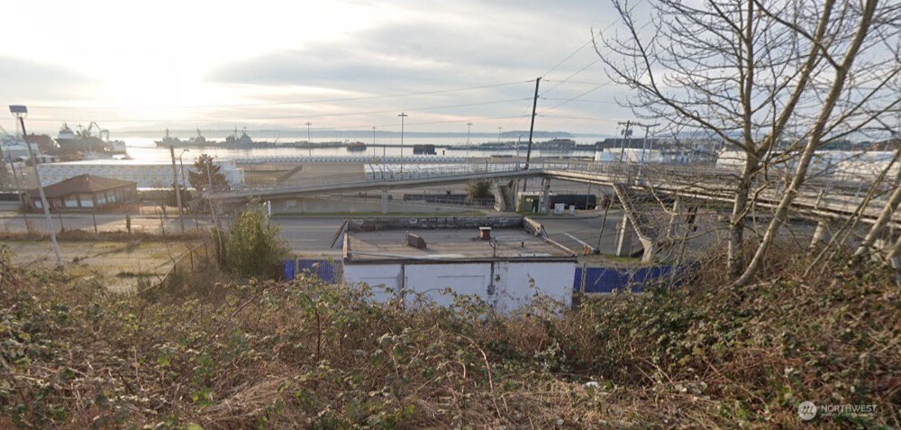 Land in Everett 3