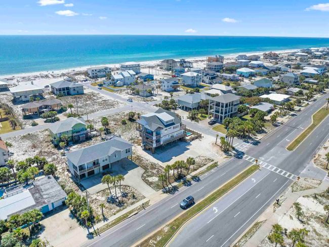 Walking distance to the Gulf | Image 63