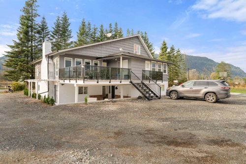 11186 Farms Rd, Mission, BC, V2V4J1 | Card Image