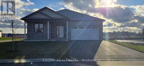 7 French St, Picton, ON, K0K2T0 | Card Image
