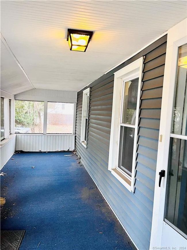 Front porch | Image 11