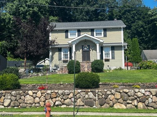 140 Watchung Dr, Hawthorne, NJ, 07506-2850 | Card Image