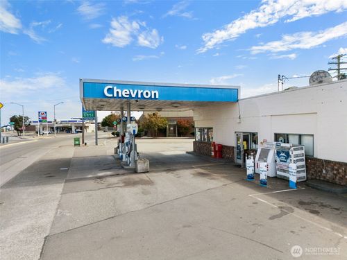 402 Marine Drive, Port Angeles, WA, 98363 | Card Image