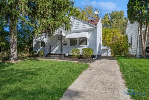 2346 Hinde Road, Toledo, OH, 43607 | Card Image