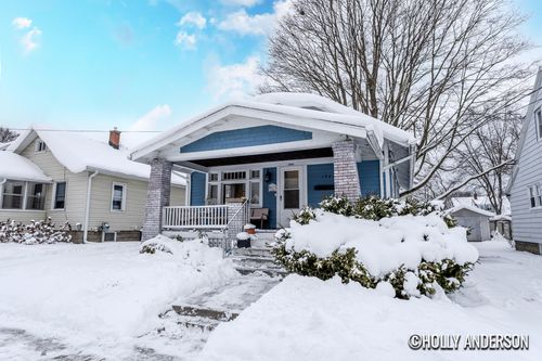 1945 Martindale Ave, Wyoming, MI, 49509-1447 | Card Image