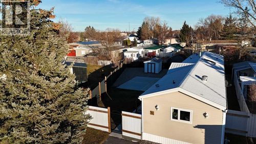 42 Westover Cres, Claresholm, AB, T0L0T0 | Card Image