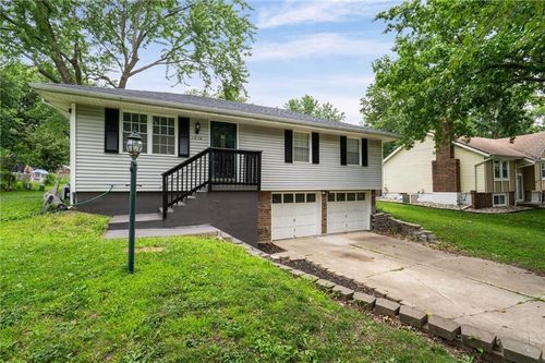 1210 Se 5th Street, Lee's Summit, MO, 64063 | Card Image