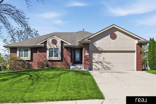 2013 Liberty Ln, Papillion, NE, 68133-3304 | Card Image