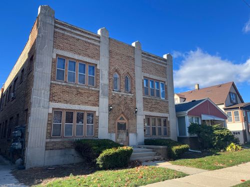 5219 S Lake Dr, Cudahy, WI, 53110-2037 | Card Image