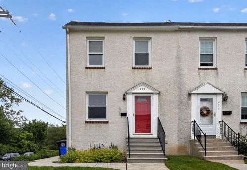 439 E 11th Ave, CONSHOHOCKEN, PA, 19428-1523 | Card Image