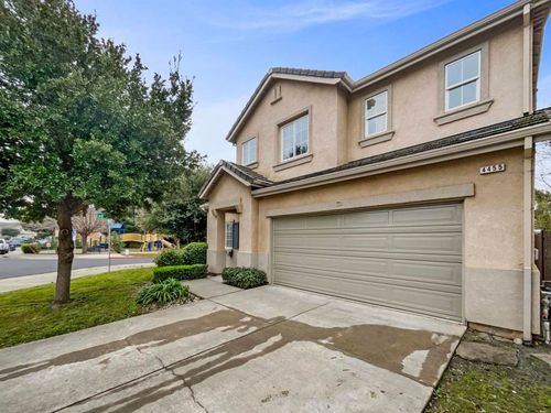 4455 Meadow Valley Cir, Fairfield, CA, 94534-6676 | Card Image