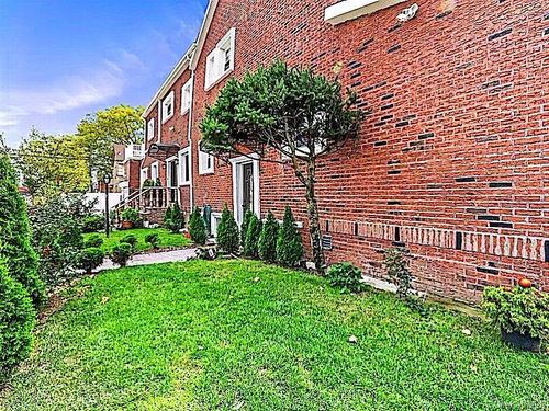 11601 221st St, Cambria Heights, NY, 11411-1610 | Card Image