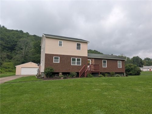 12 Long Ln, Bradford, PA, 16701-3027 | Card Image
