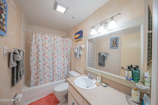 Bathroom | Image 14