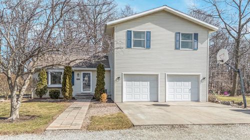 2190 Carleton Avenue, FOX CROSSING, WI, 54915 | Card Image