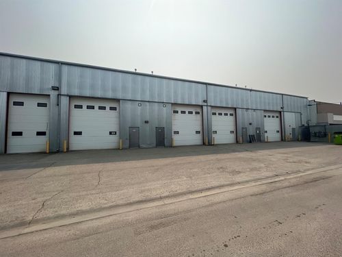 123125127129131-554 Carmichael, Hinton, AB, T7V1S8 | Card Image