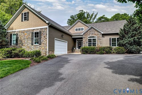 9942 Westhampton Glen Pl, Henrico, VA, 23238-5133 | Card Image