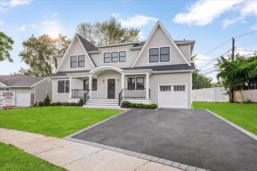 4 Haven Ln, Old Bethpage, NY, 11804-1406 | Card Image