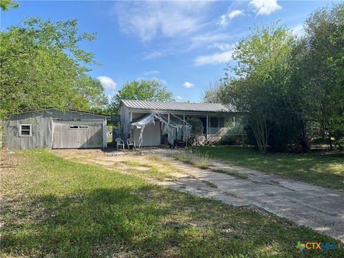 405 Mulberry Dr, Port Lavaca, TX, 77979-5613 | Card Image