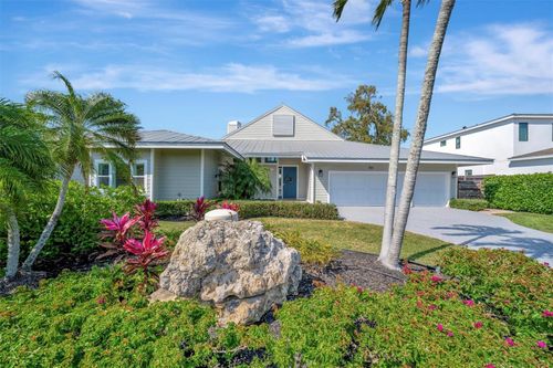 1511 N Lake Shore Dr, SARASOTA, FL, 34231-3441 | Card Image