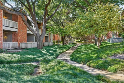 5204-12660 Hillcrest Rd, Dallas, TX, 75230-2027 | Card Image