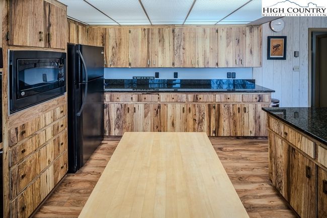 202 Cliffside Ln, House other with 4 bedrooms, 3 bathrooms and null parking in Seven Devils NC | Image 15