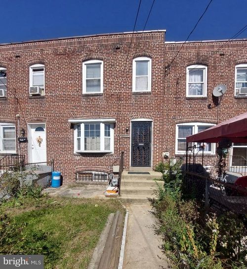 2913 Royden St, CAMDEN, NJ, 08105-2839 | Card Image