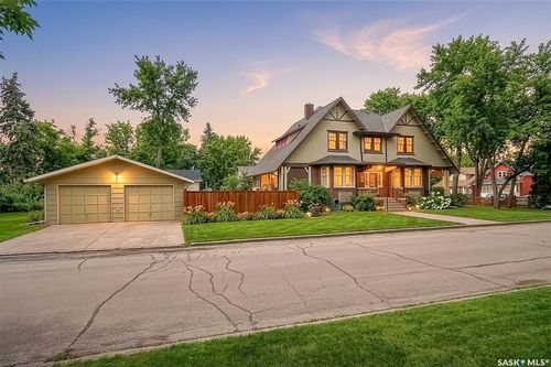 161 Marlborough St, Moose Jaw, SK, S6H0T3 | Card Image