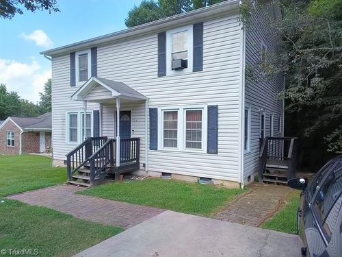 814 Pine Circle Dr, High Point, NC, 27265-1951 | Card Image