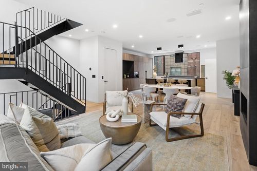 1430 Kenilworth St, PHILADELPHIA, PA, 19146-2208 | Card Image