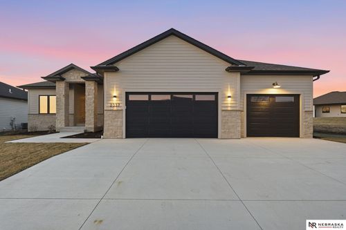 2337 S 89th St, Lincoln, NE, 68520-1309 | Card Image