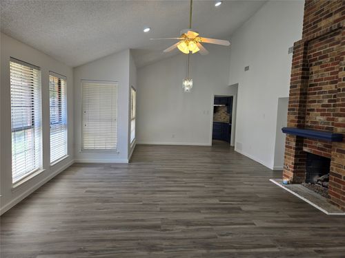 3032 Big Oaks Dr, Garland, TX, 75044-6922 | Card Image