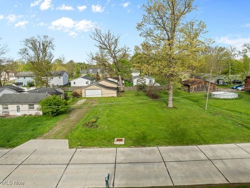 10586 California St, Reminderville, OH, 44202-9407 | Card Image