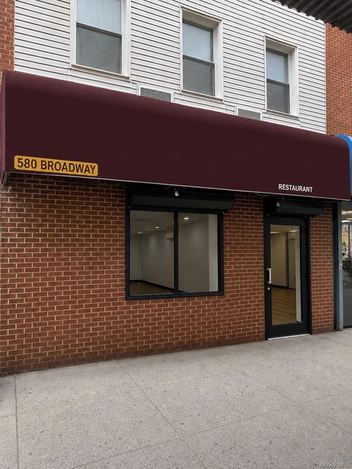 580 Broadway, New York, NY, 11206 | Card Image