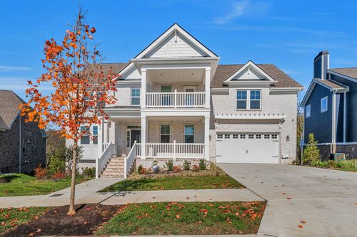 820 Westchester Cir, Hendersonville, TN, 37075-4028 | Card Image