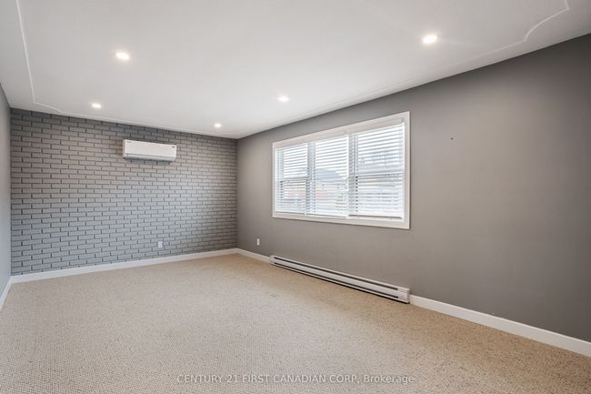 103-105 Main St S, Home with 4 bedrooms, 2 bathrooms and 5 parking in Exeter ON | Image 11