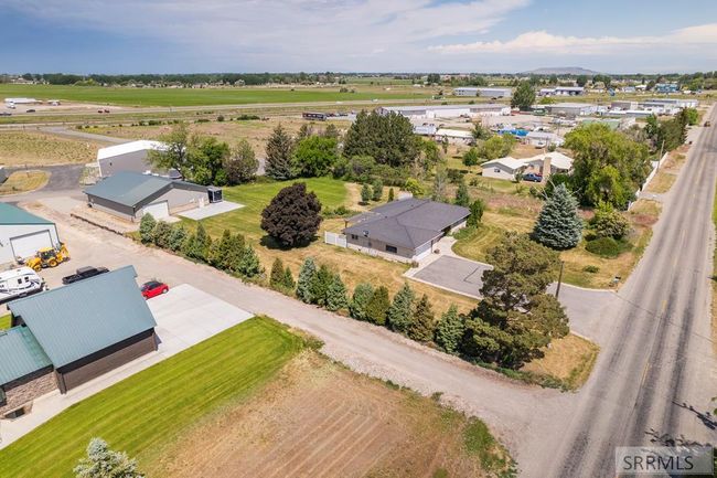 147 N 3900 E, House other with 6 bedrooms, 3 bathrooms and 2 parking in Rigby ID | Image 4
