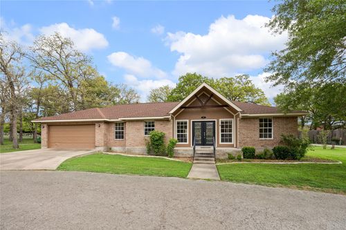 114 Park Pl, La Grange, TX, 78945-5758 | Card Image