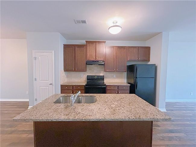 1531 Iris Walk, Townhouse with 3 bedrooms, 3 bathrooms and null parking in Jonesboro GA | Image 4