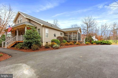 75 Wampum Ln, HEDGESVILLE, WV, 25427-6928 | Card Image