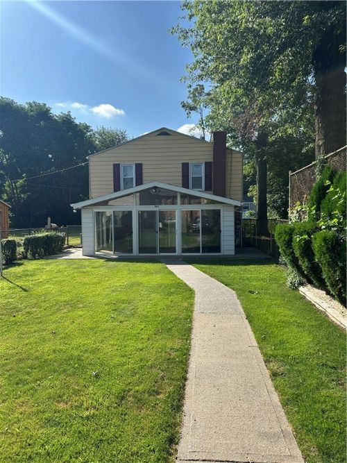 505 Diamond Aly, Carnegie, PA, 15106-2556 | Card Image